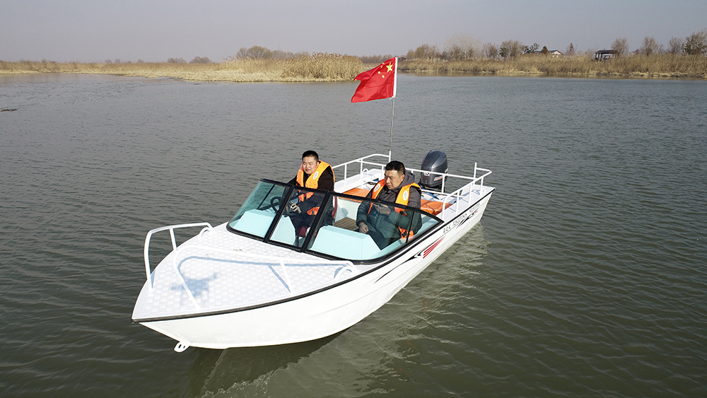 “西湖游船刺客”背后，是百亿级内河游船市场